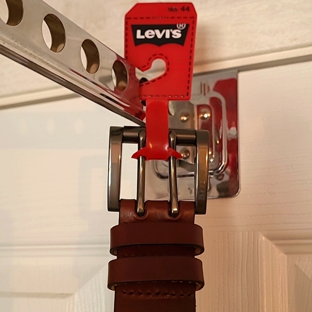 Levi's Brown Leather Belt 44